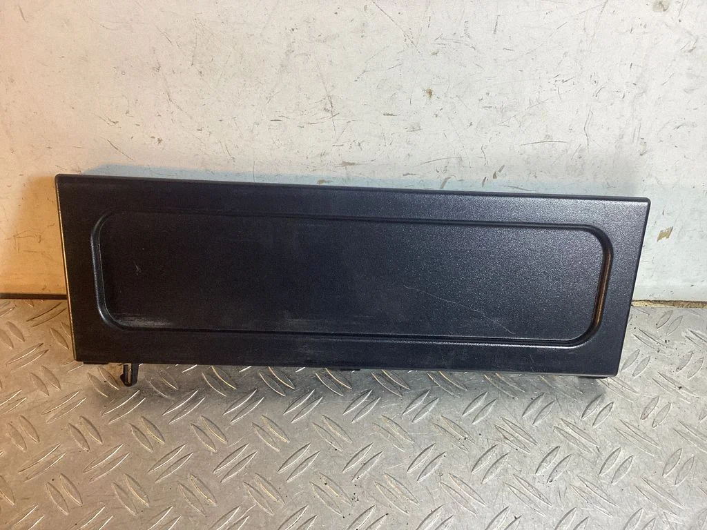 Other dashboard part – Toyota Land Cruiser (J200) (2008-)