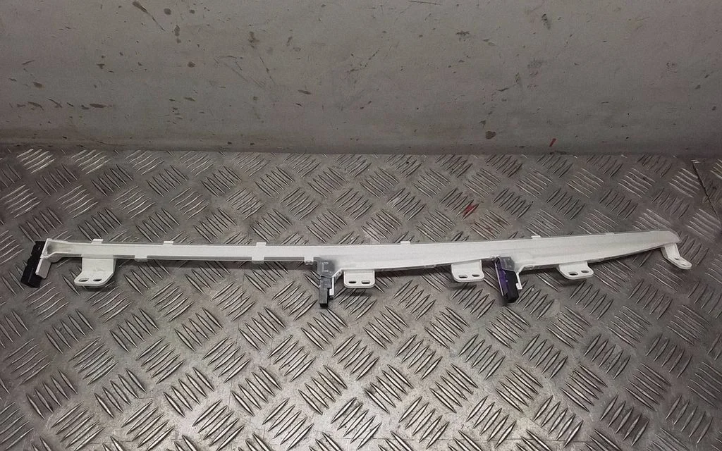 Other dashboard part – Lexus RX 450H (2016-)