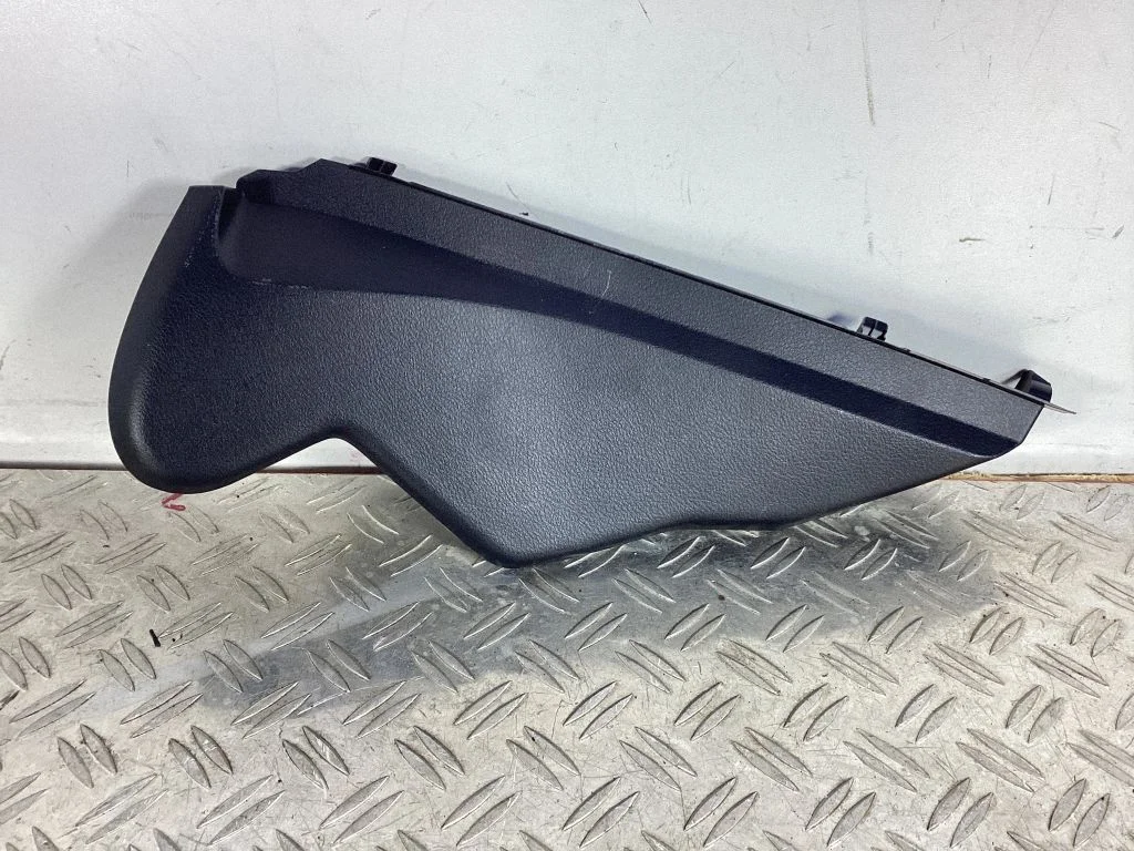 Other dashboard part – Lexus RC (2014-)