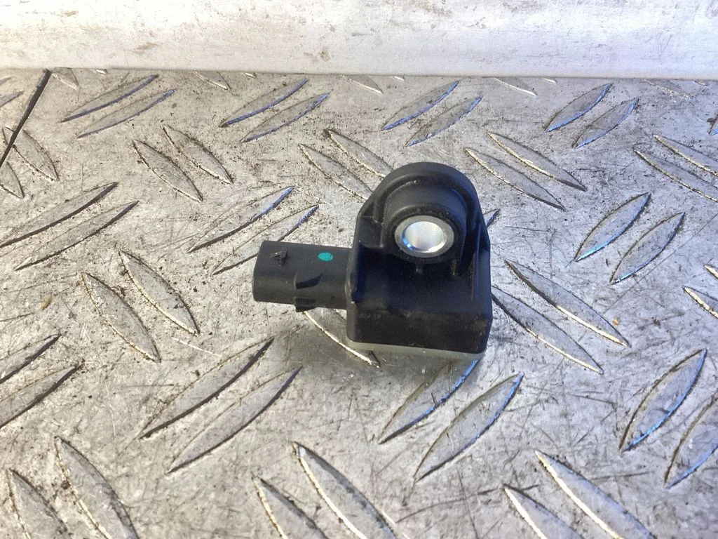 Airbag deployment crash/impact sensor – Porsche 911 991 (2011-2019)