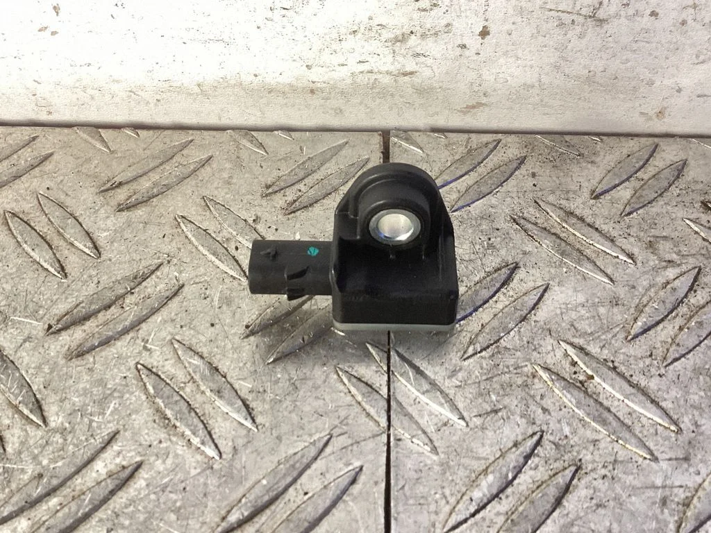 Airbag deployment crash/impact sensor – Porsche 911 991 (2011-2019)