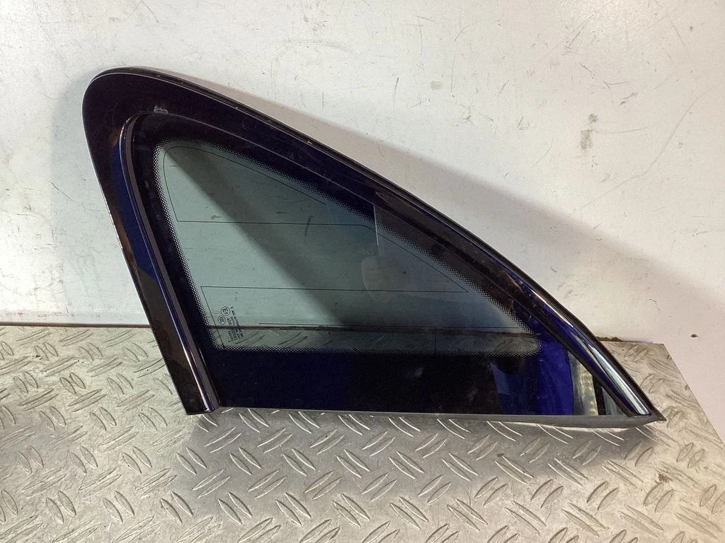 Rear side window – Toyota RAV 4 (XA50) (2018-)
