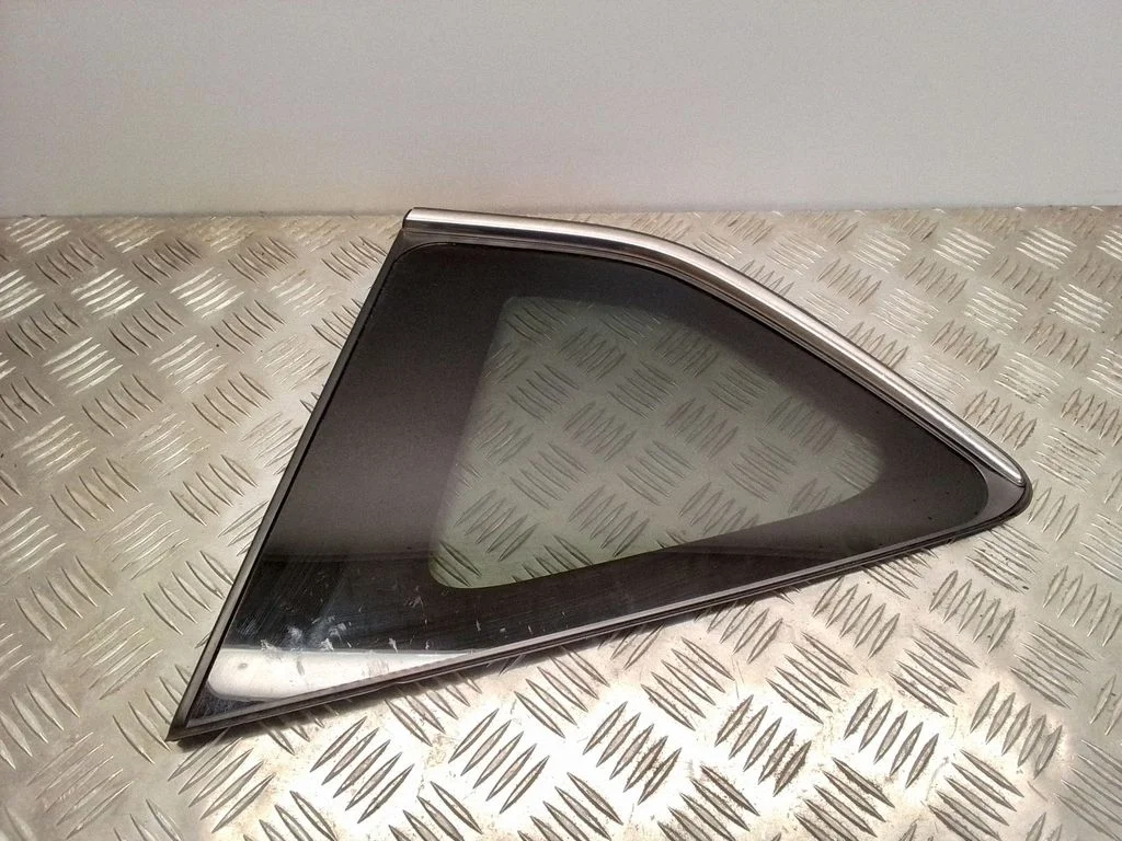 Rear side window – Toyota RAV 4 (XA40) (2012-2018)