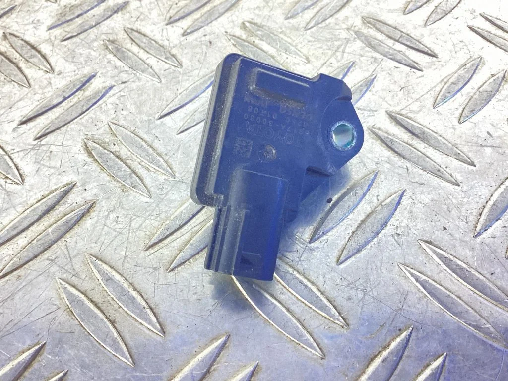 Airbag deployment crash/impact sensor 8917A30030