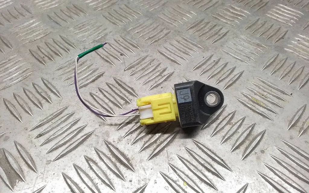 Airbag deployment crash/impact sensor – Lexus RX 450H (2016-)