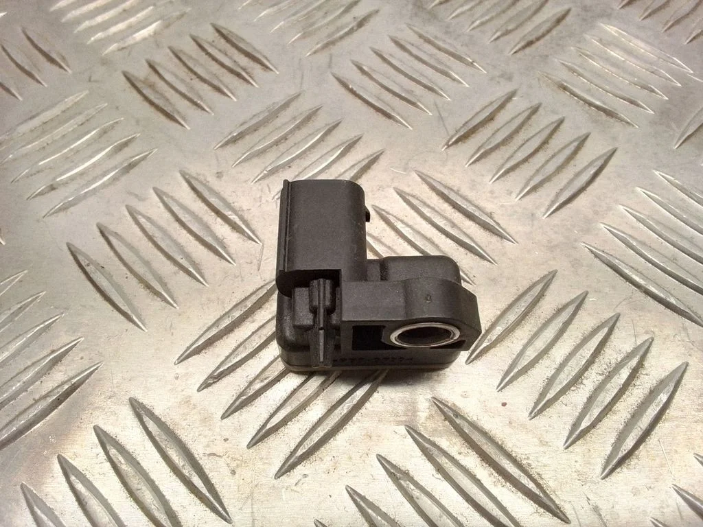 Airbag deployment crash/impact sensor – Porsche Cayenne (92A) (2010-2017)