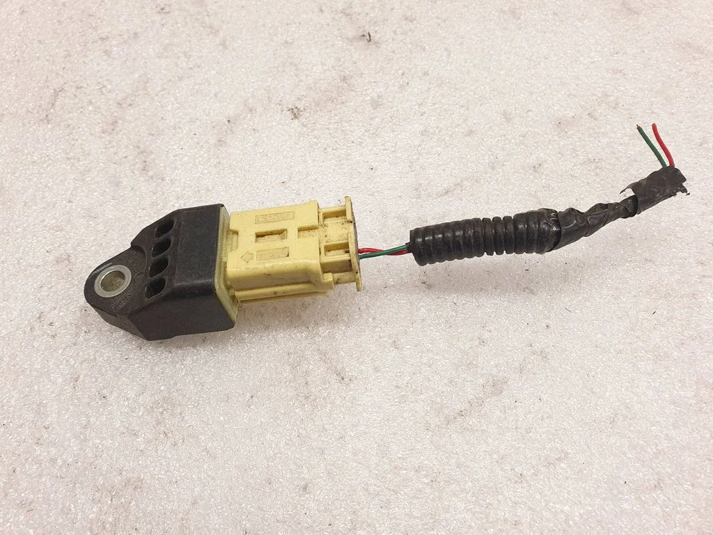 Airbag deployment crash/impact sensor – Toyota Prius (XW30) (2009-2015)