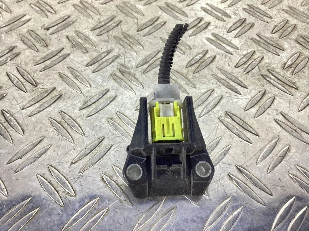 Airbag deployment crash/impact sensor – Toyota Land Cruiser (J150) (2009-)