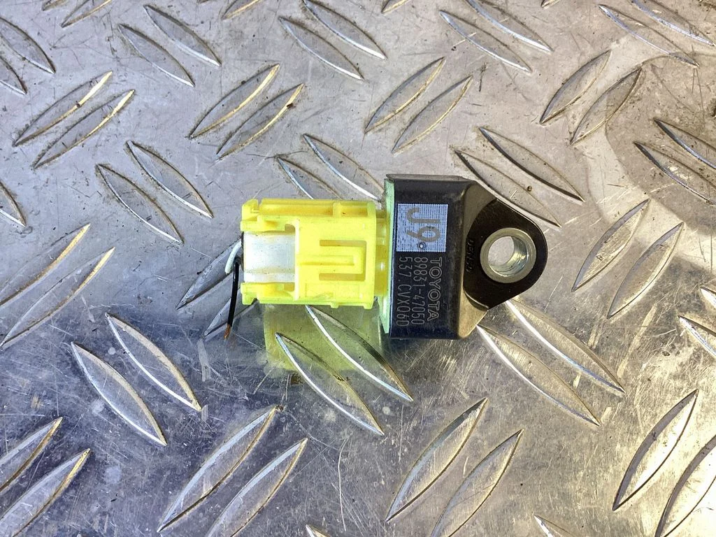 Airbag deployment crash/impact sensor – Lexus RX 450H (2016-)