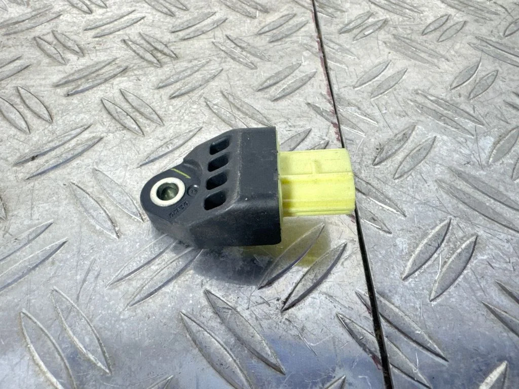 Airbag deployment crash/impact sensor – Lexus RX III (2008-2015)