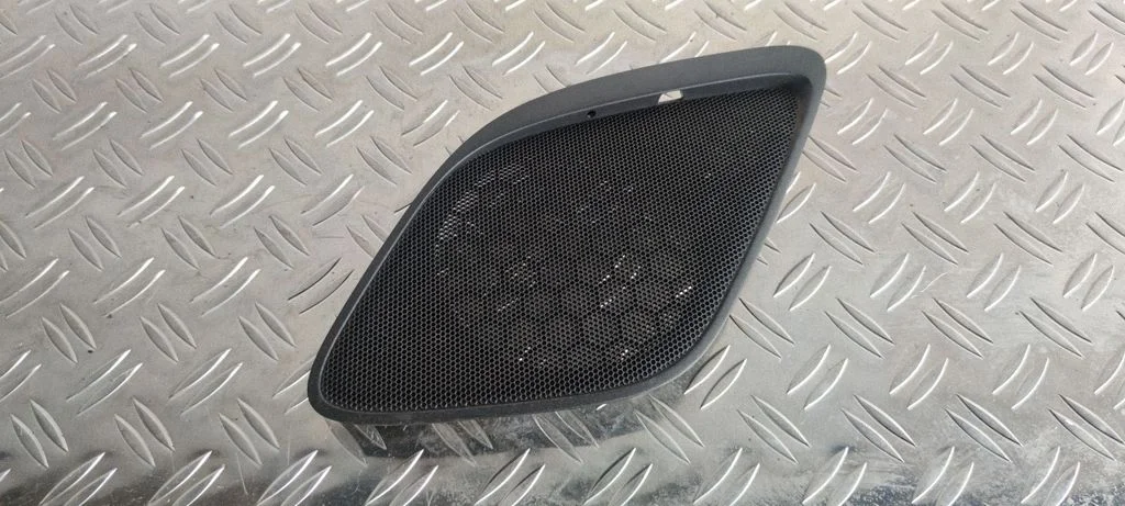 Tagaukse kõlar(id) – Porsche 911 991 (2011-2019)
