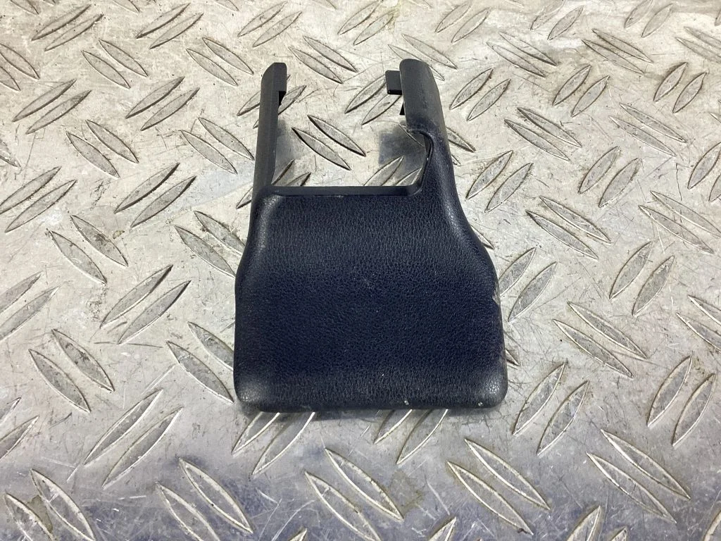 Front driver seat rail trim – Lexus RX 450H (2016-)