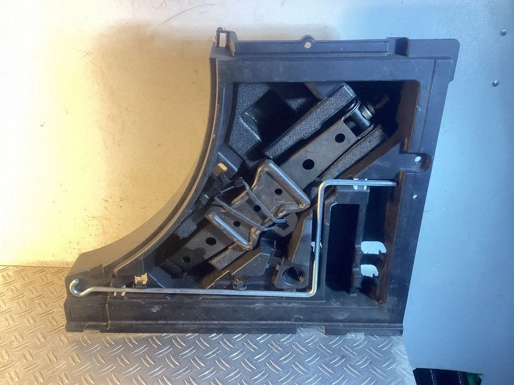 Tool box – Lexus RX III (2008-2015)