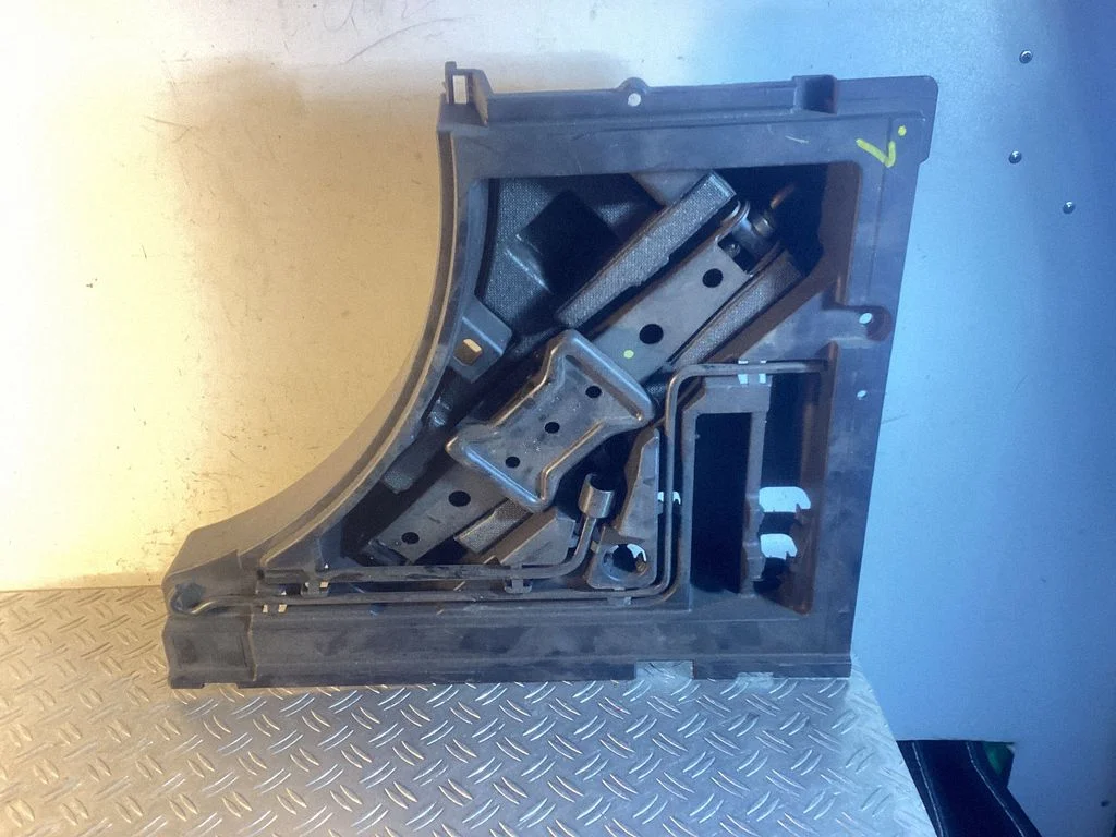 Tool box – Lexus RX III (2008-2015)