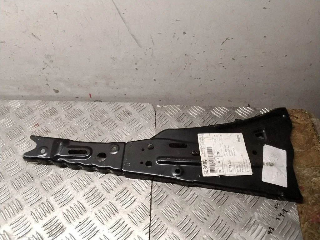 Muu kereosa 51021FG0109P