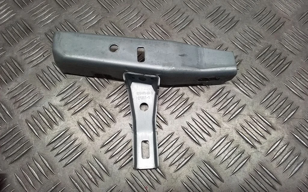 Muu kereosa 151946100B