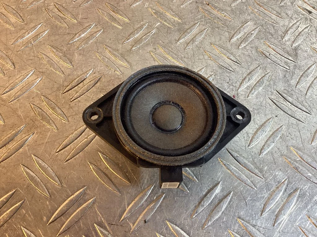 Front door high frequency speaker – KIA EV6 (2021-)