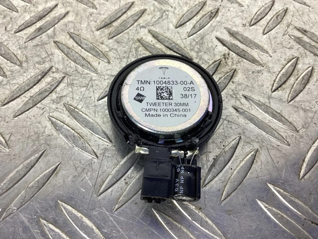 Front door high frequency speaker – Tesla Model S (2012-)