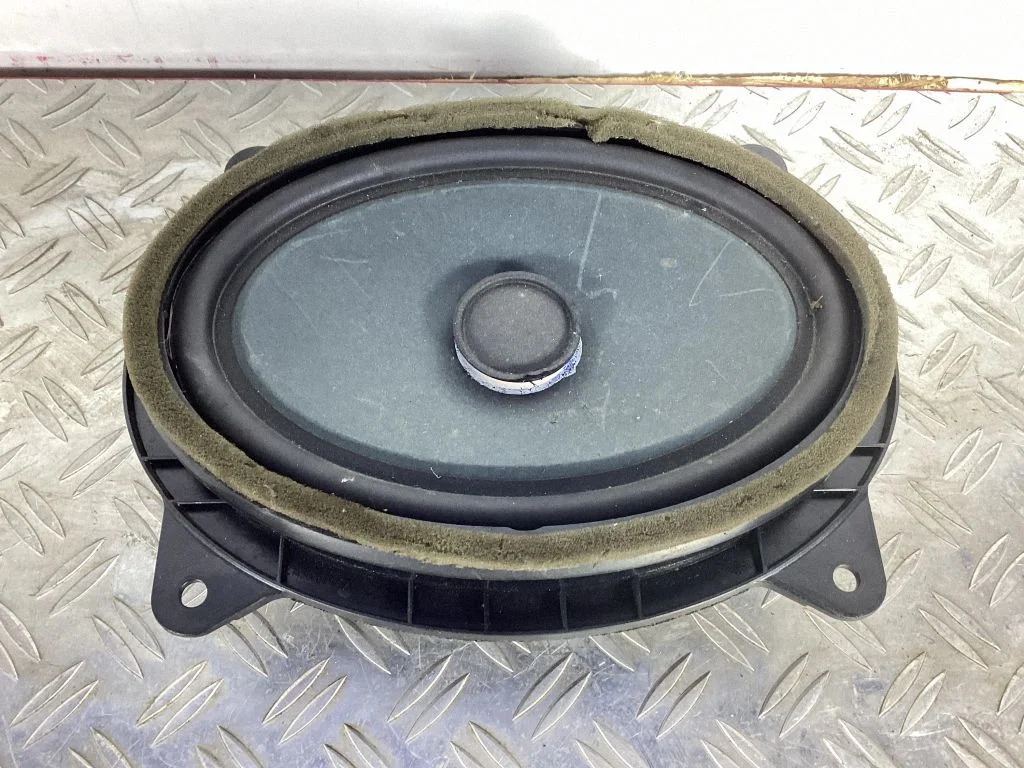 Front door high frequency speaker – Lexus RX III (2008-2015)