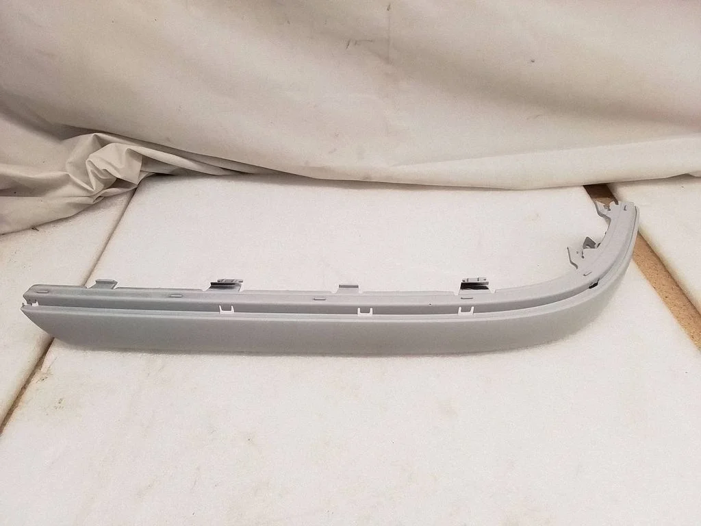 Rear bumper trim bar molding 3B9807791C