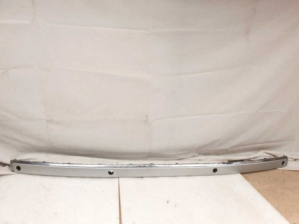 Rear bumper trim bar molding – BMW 7 Series E65 E66 (2001-2008)