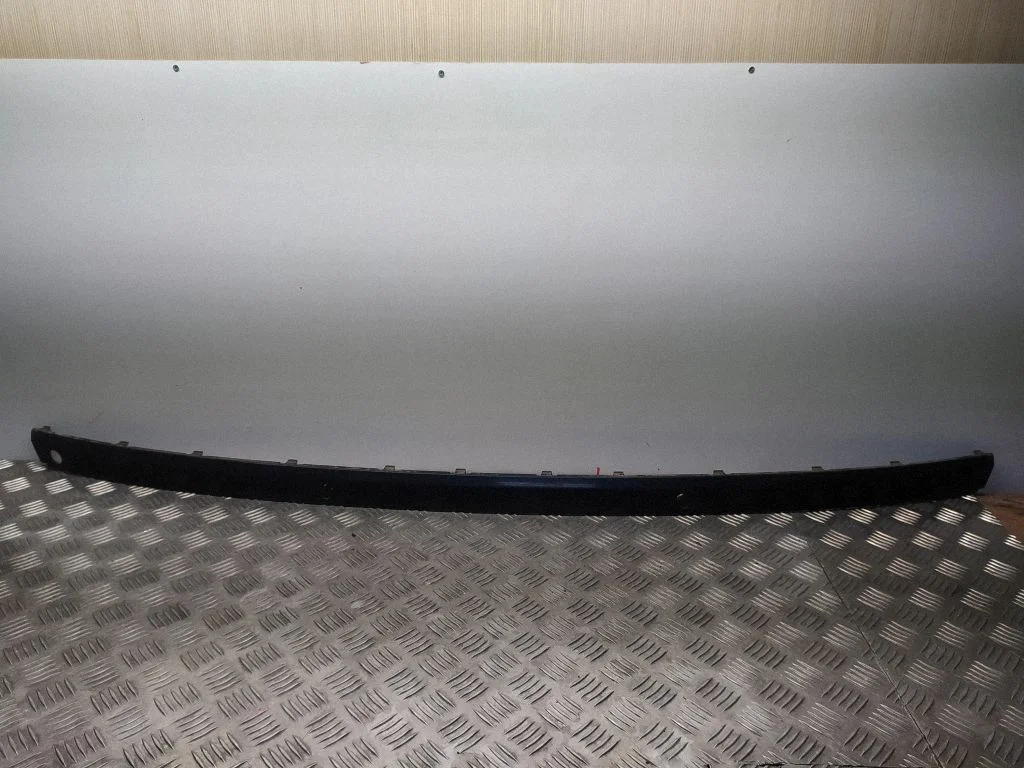 Rear bumper trim bar molding – BMW 7 Series E65 E66 (2001-2008)