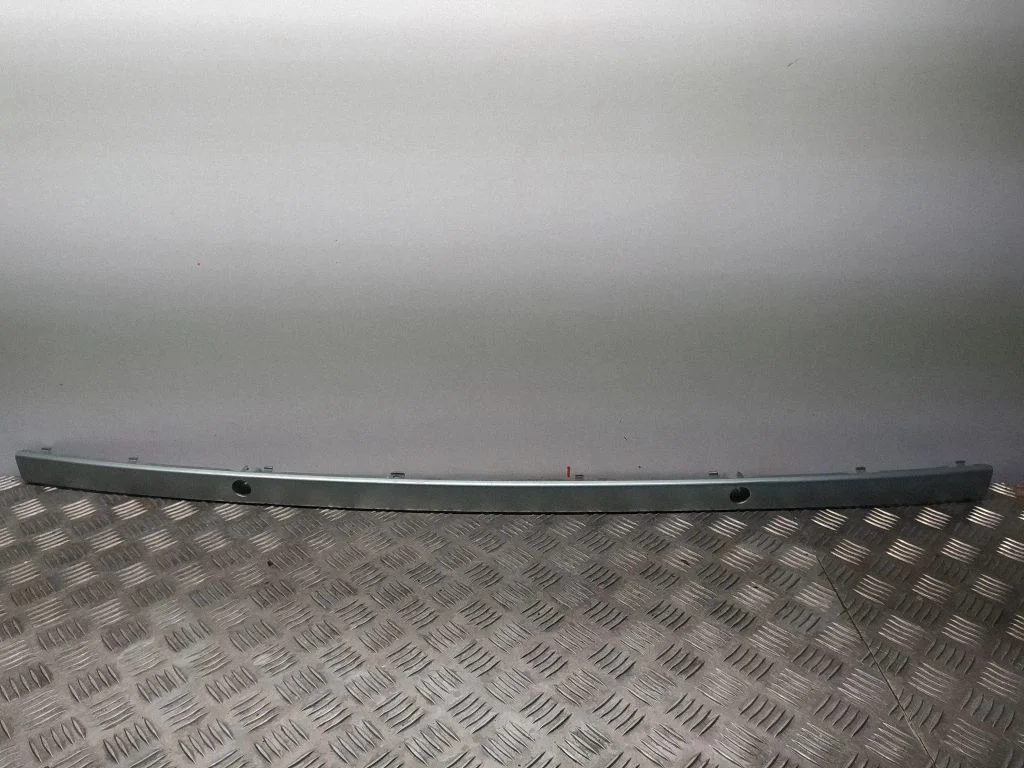 Rear bumper trim bar molding – BMW 7 Series E65 E66 (2001-2008)