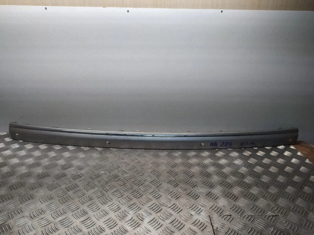 Rear bumper trim bar molding – Mercedes-Benz S-Class W220 (1998-2006)