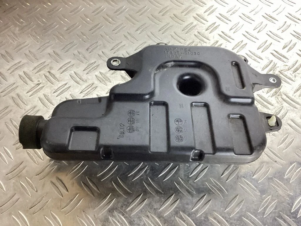 Rezonator dolotu – Lexus RX III (2008-2015)