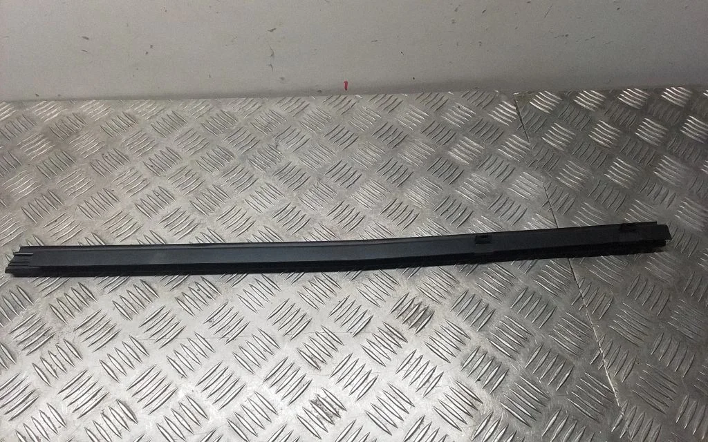 Tagaukse tihend 103840500A