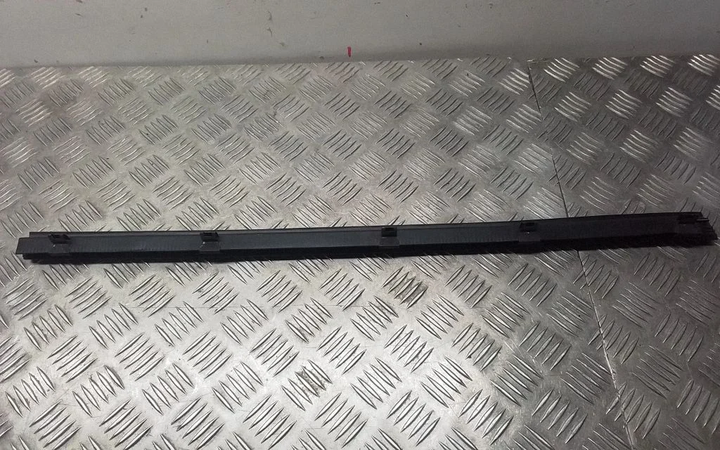 Tagaukse tihend 103840500A