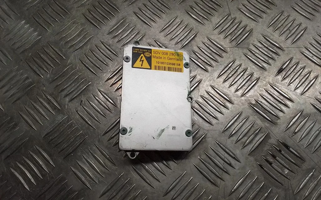 Headlight ballast module Xenon 5DV00829000