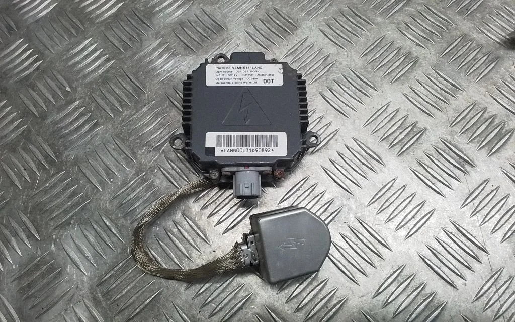 Headlight ballast module Xenon NZMNS11LANG