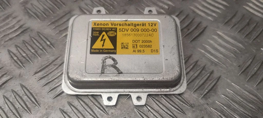 Headlight ballast module Xenon – BMW 5 Series E60 E61 (2004-2010)