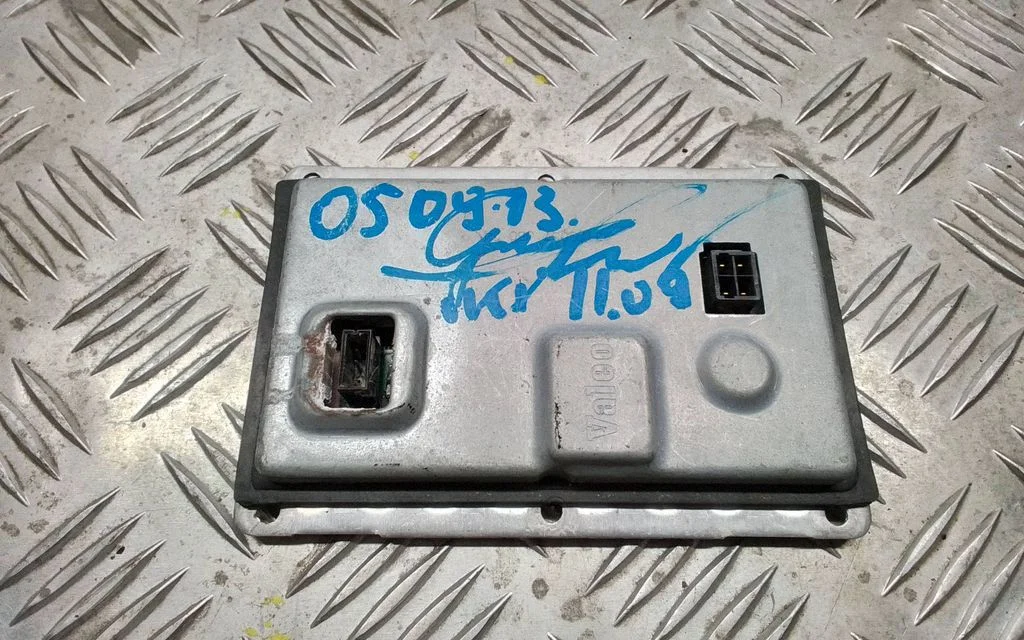 Headlight ballast module Xenon 89035113