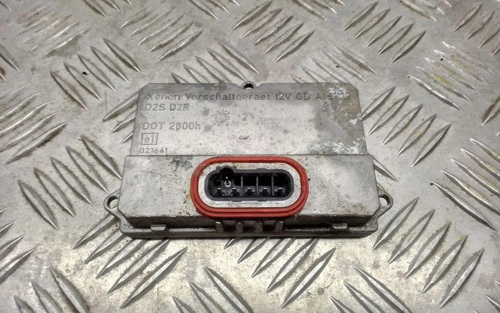 Headlight ballast module Xenon 5DV00829000
