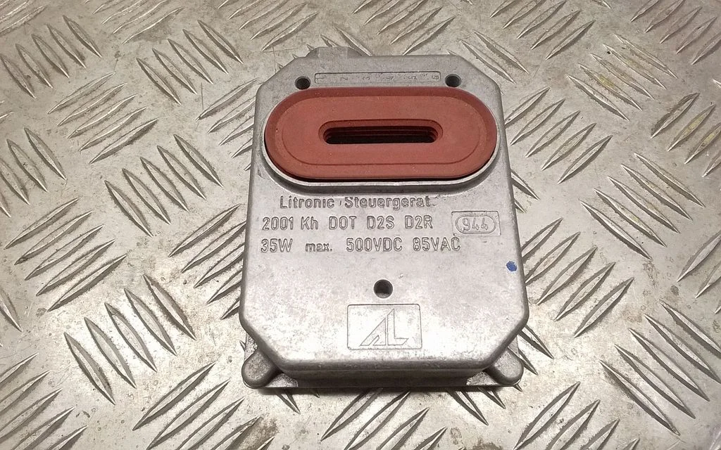 Headlight ballast module Xenon 1307329052