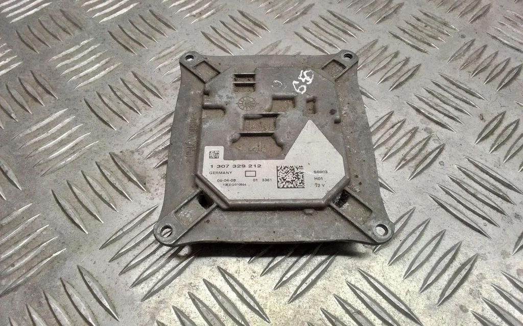 Headlight ballast module Xenon – BMW 6 Series E63 E64 (2002-2010)