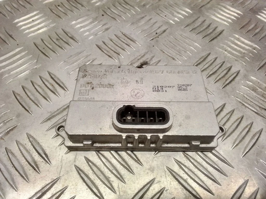 Headlight ballast module Xenon 5DV00829000