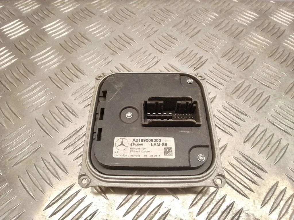 Headlight ballast module Xenon – Mercedes-Benz ML-Class W166 (2012-2017)