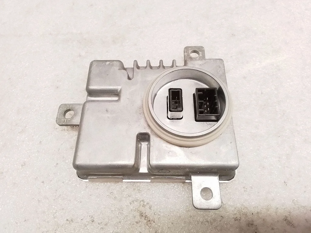 Headlight ballast module Xenon 99161832303