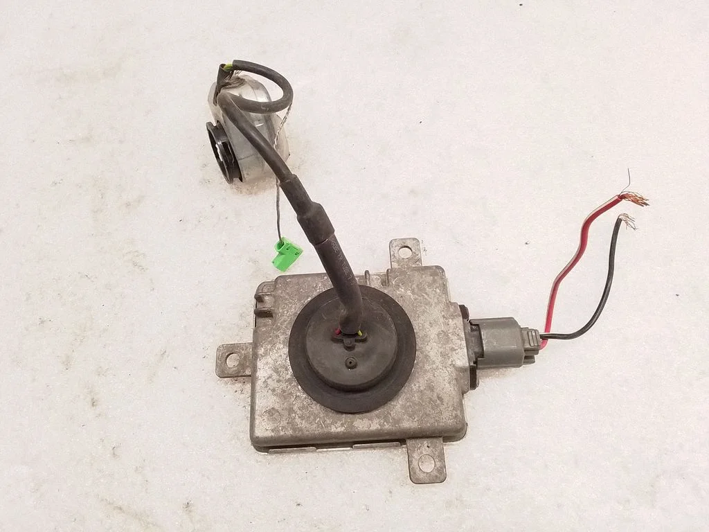 Headlight ballast module Xenon – Honda Accord (2008-2016)