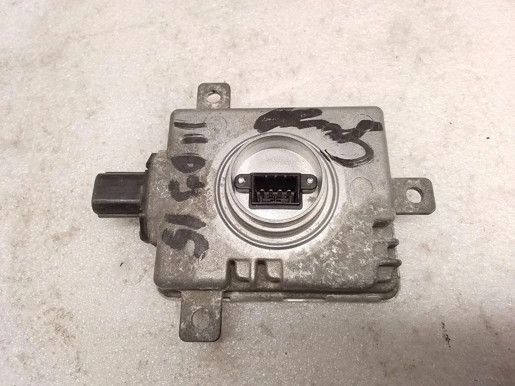 Headlight ballast module Xenon – Honda Accord (2008-2016)