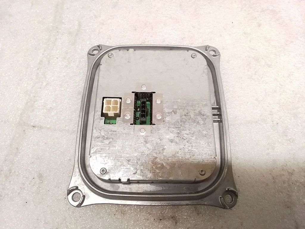 Headlight ballast module Xenon 1307329153