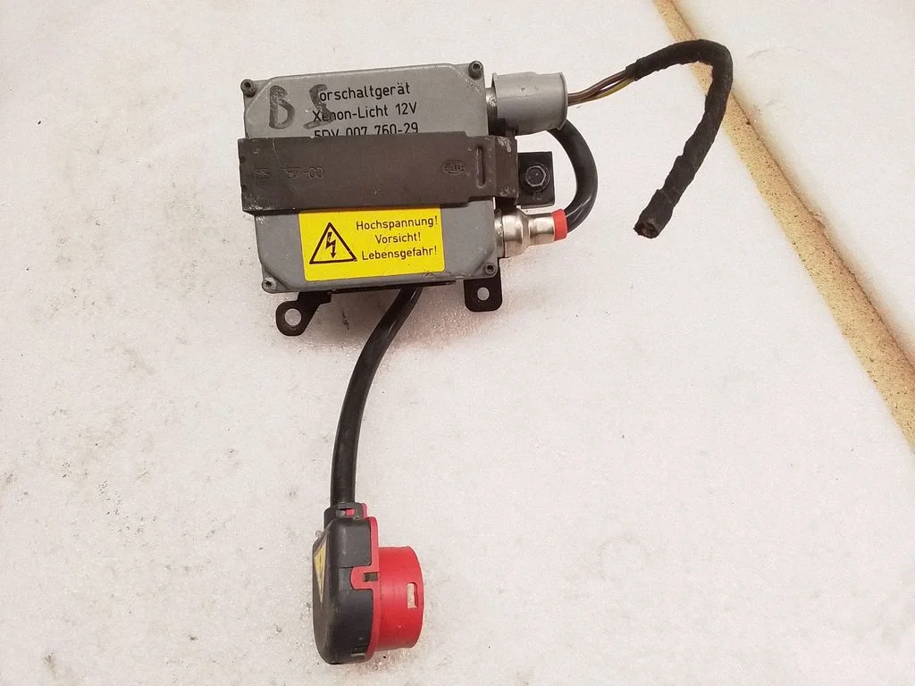 Headlight ballast module Xenon 5DV00776029