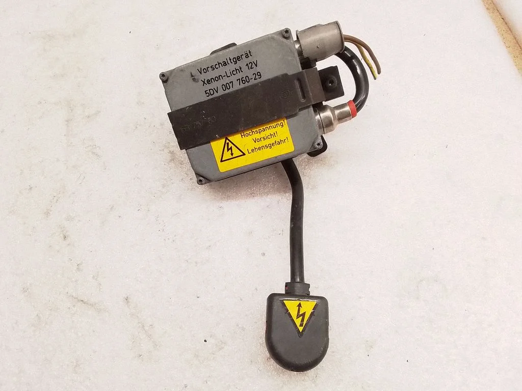Headlight ballast module Xenon 5DV00776029