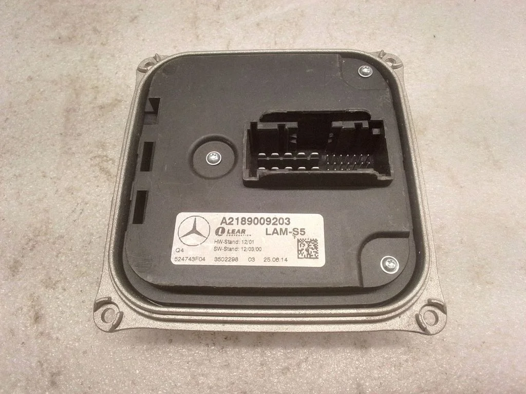 Headlight ballast module Xenon – Mercedes-Benz ML-Class W166 (2012-2017)