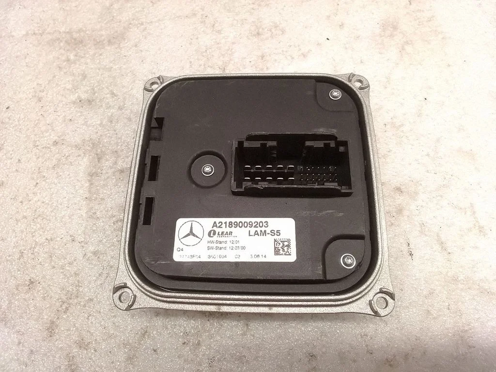 Headlight ballast module Xenon – Mercedes-Benz ML-Class W166 (2012-2017)
