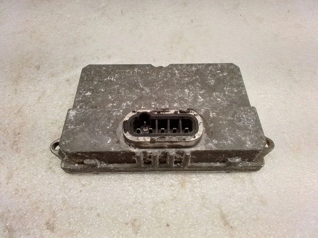 Headlight ballast module Xenon 5DV00829000