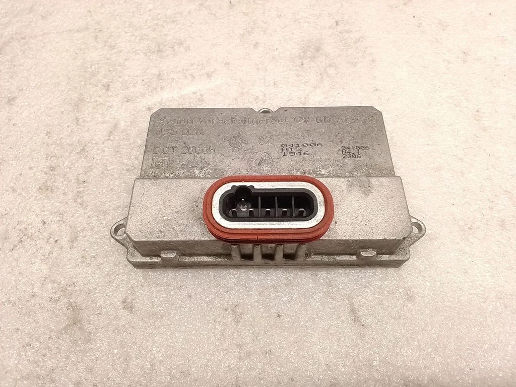 Headlight ballast module Xenon 5DV00829000
